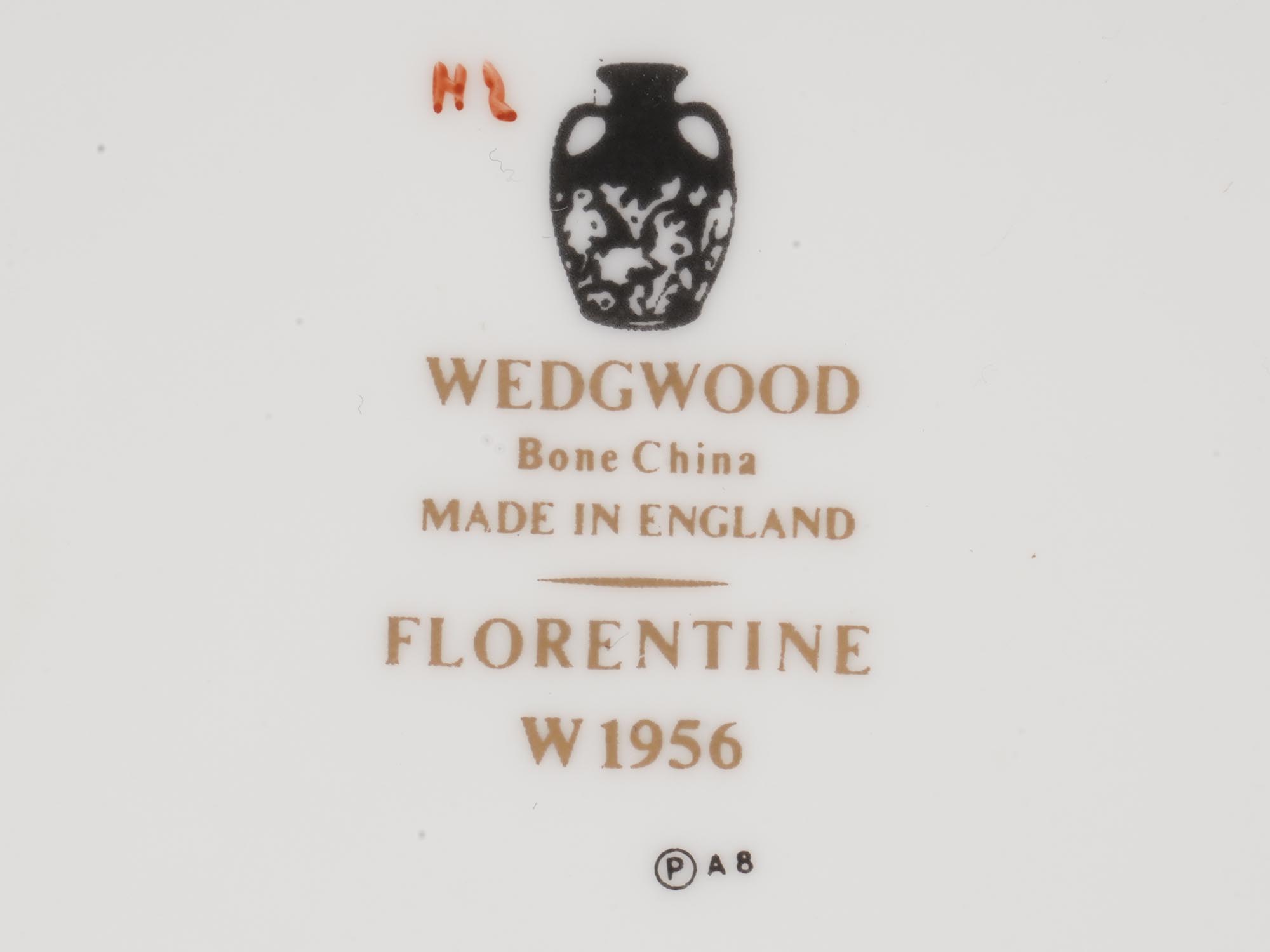 ENGLISH WEDGWOOD FLORENTINE PORCELAIN WARES SET PIC-8